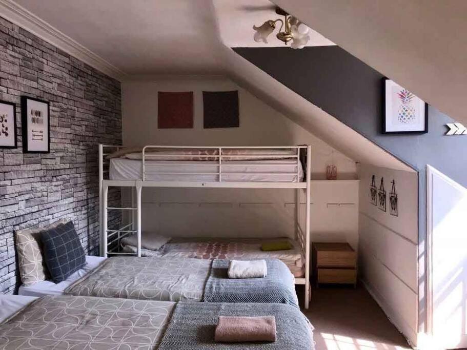 The Kingsview Townhouse - Boutique Hostel Edinburgh Ngoại thất bức ảnh